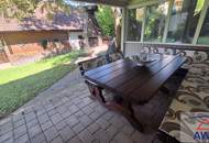 Großzügiges Wohnhaus mit Nebengebäuden!