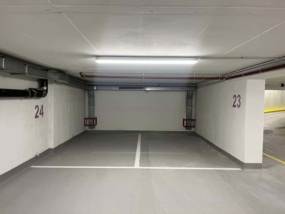 Garagenstellplatz nähe Neuer Markt ( 2 Plätze verfügbar!)
