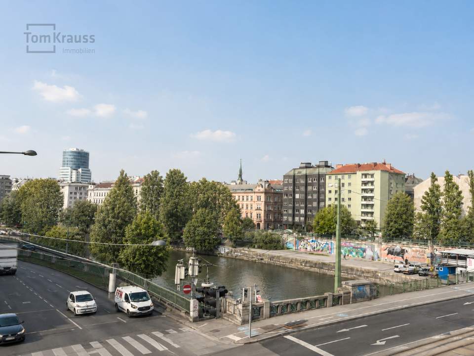 2-ZIMMER-WOHNUNG MIT WESTBALKON & LOGGIA – SONNENSTUNDEN IN BESTER LAGE