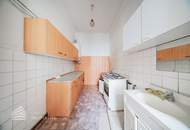 Sanierungsbedürftige Altbauwohnung, Nähe Meiselmarkt