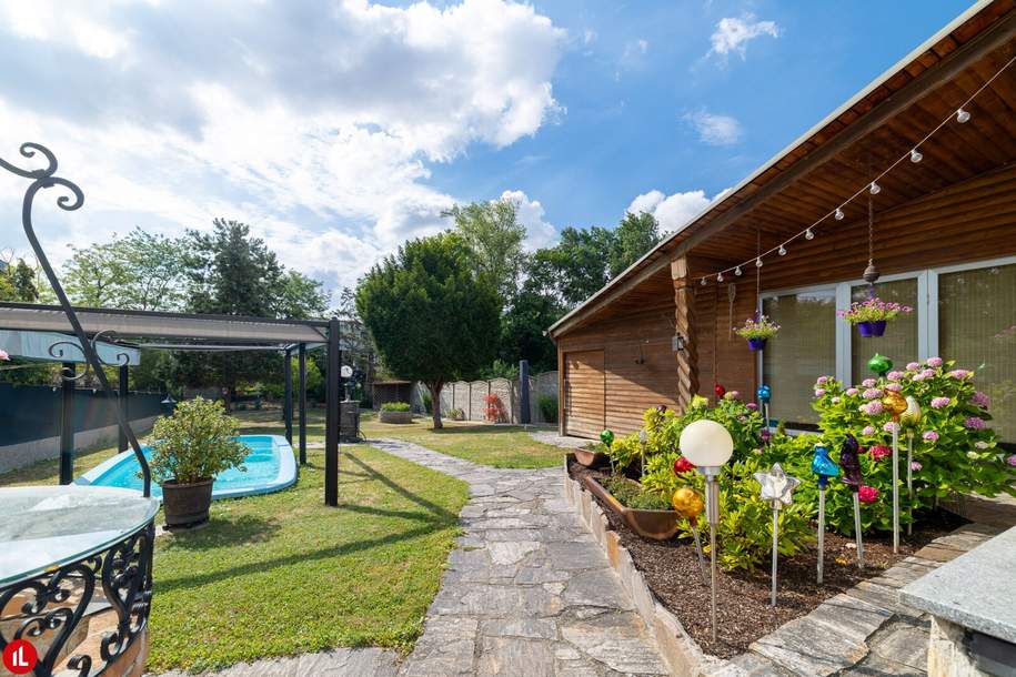 Sehr gepflegtes Wohnhaus mit Garten, Pool & Wellnessbereich in Schwechat, Haus-kauf, 749.000,€, 2320 Bruck an der Leitha