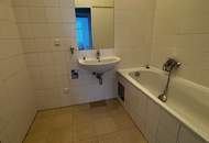 Einziehen oder vermieten: Sanierte 2-Zimmer-Wohnung