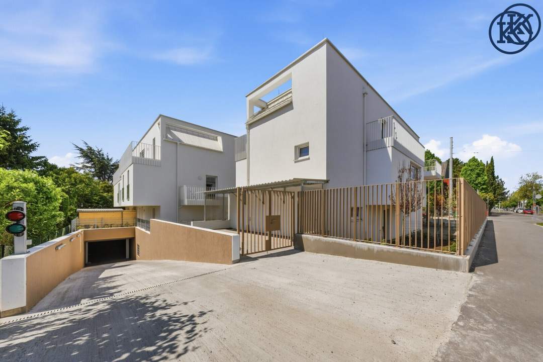 Exklusives Dachgeschoss-Juwel: Penthouse-Feeling mit weitläufiger Terrasse