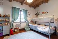 "Zauberhafter Dreikanthof mit großem Gartenparadies bei Tulln"