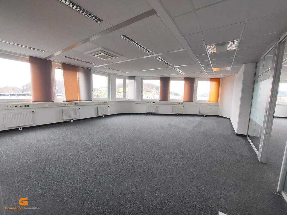 Salzburg Nord - Büroetage im Businessgebäude mieten