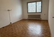 "Helle 3-Zimmer-Wohnung mit Loggia"