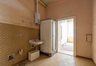 Renovierungsbedürftige Wohnung mit Charakter und Eigengarten!