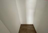 Erdgeschoss- 3 Zimmerwohnung mit Balkon!