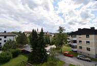 „Zentrumsnahe 3 Zimmer-Wohnung“ Mit Loggia und Carport! In begehrter, ruhiger Lage! Ca. 81 m²