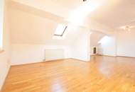 Lichtdurchflutete Dachgeschosswohnung mit 27 m² Aussichts-Loggia und PKW-Garage; PROVISIONSFREI