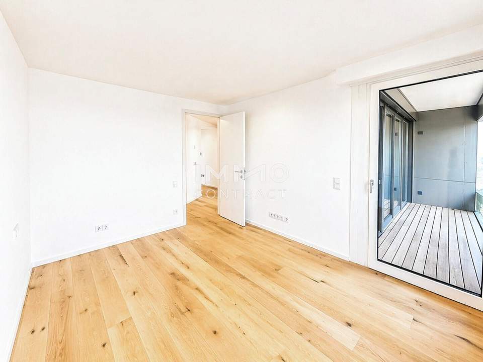 Provisionsfrei direkt am Hauptbahnhof: Große 2 Zimmerwohnung mich hochwertiger Ausstattung