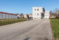 Lager und Produktionshalle mit Büro