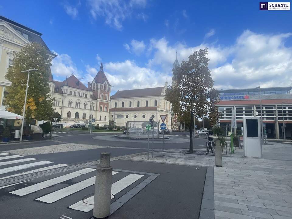 WOW! DIREKT AM HAUPTPLATZ! ERSTBEZUG! SMARTE GEWERBEFLÄCHE!