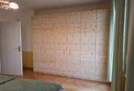 Repräsentatives Einfamilienhaus mit großen Garten, Naturpool, Wellnessbereich & autarker Energieversorgung