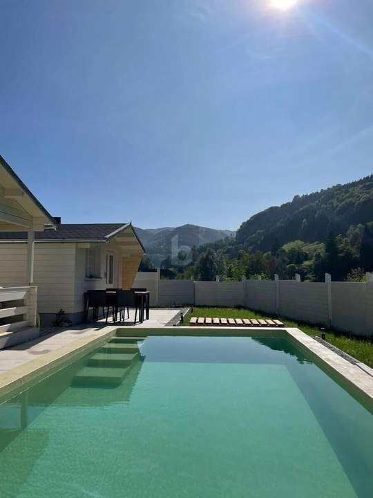 RENDITESTARKES TOURISMUSINVESTMENT ? ETABLIERTE KURZZEITVERMIETUNG MIT POOL, SPA &amp; ERWEITERUNGSPOTENZIAL