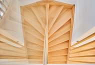 Familienwohnung in privatem Haus! Garagenplatz direkt im Haus!