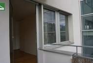 Moderne 1,5-Zimmer Wohnung mit Balkon in den Innenhof. Für Studenten geeignet