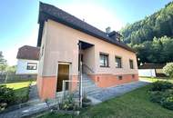 ***Schmuckes Einfamilienhaus in ruhiger Siedlungslage – Pool, Sauna, Werkstatt & großes Nebengebäude***