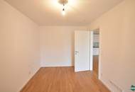 Ruhelage: Schöne 2-Zimmer-Wohnung mit Loggia in Augartennähe