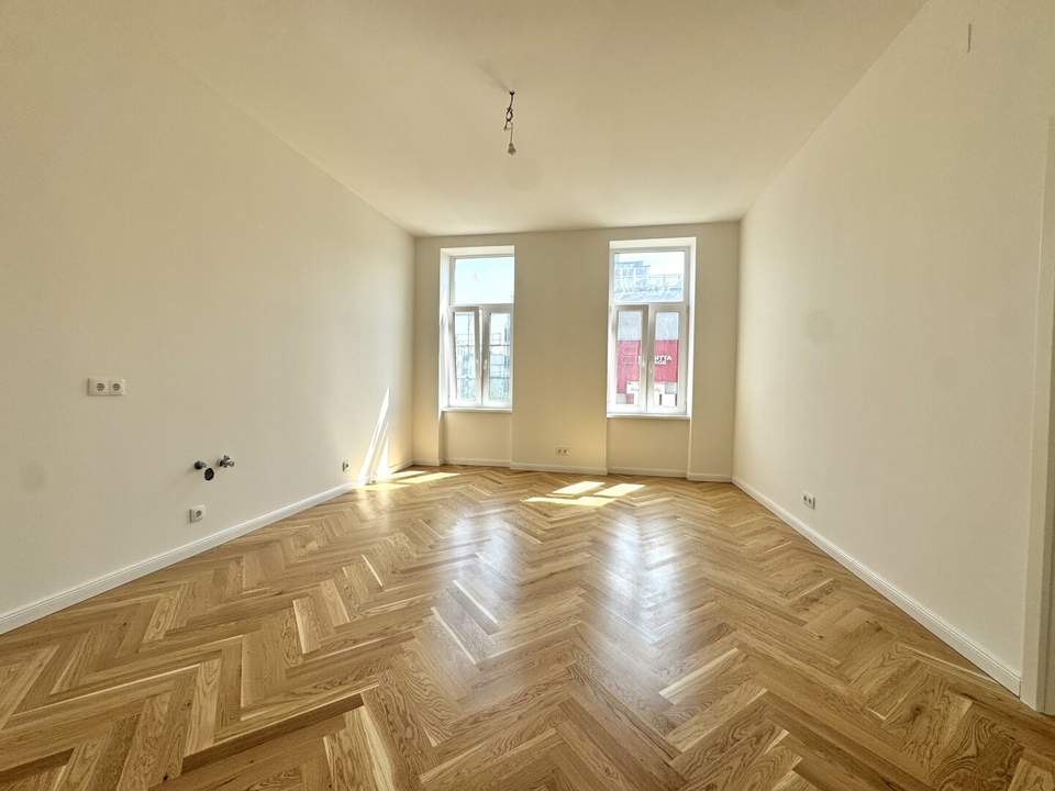 Erstbezug nach Sanierung - Ansprechender Altbau nahe U6 Dresdner Straße