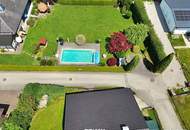 Baugrundstück ohne Bauzwang mit Pool in ruhiger Wohnlage