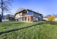 Schöner Privatwohnsitz mit großem Garten, 5 Schlafzimmern, 4 Bädern und Einliegerwohnung
