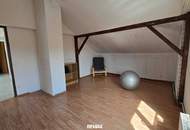 Vielseitiges Einfamilienhaus mit Gartenidylle, Swimmingpool, Nebengebäude und Werkstatt!