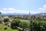 Erste Lage! großzügige 5 Zimmer Wohnung mit Balkon und toller Aussicht