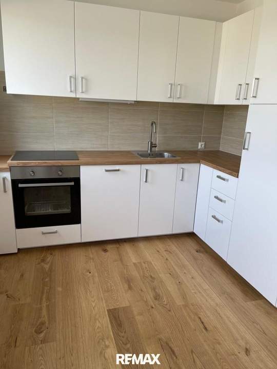 2-Zimmer-Wohnung mit Ausblick und neuer Küche
