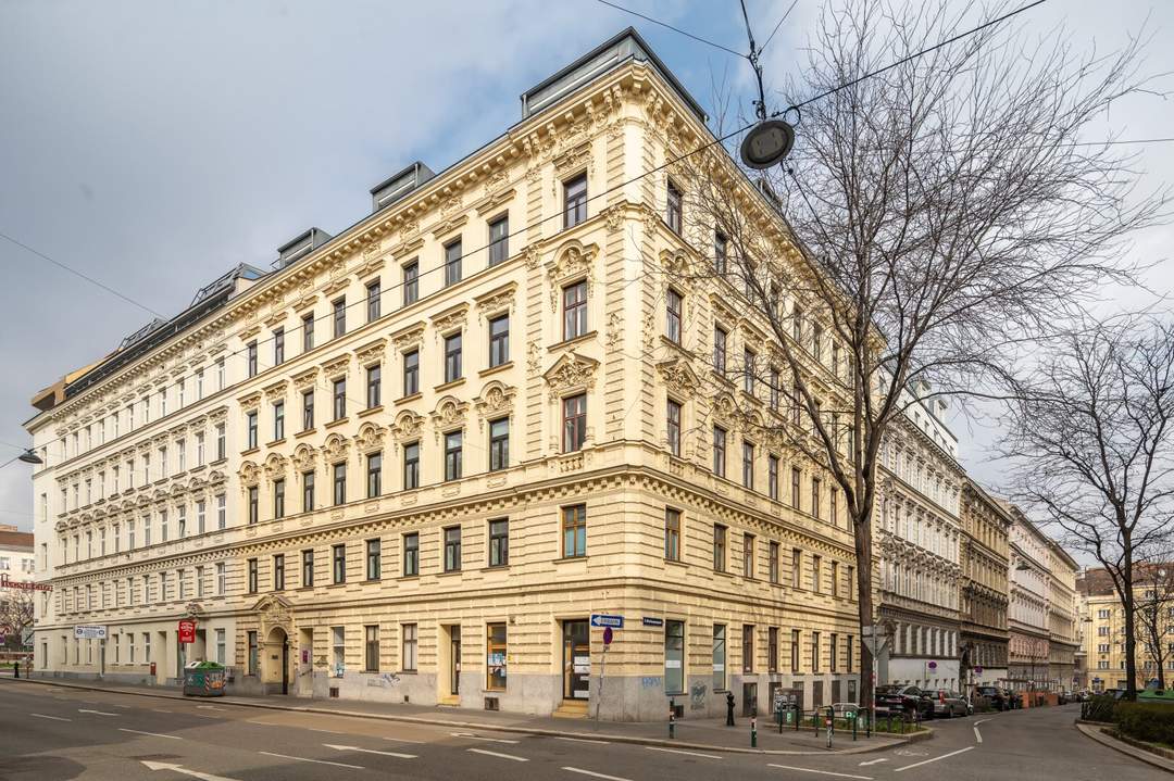 ++NSG!20++ 3-Zimmer Altbau-Wohnung (renovierungsbedürftig) in toller Lage - großes Potenzial