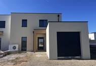 "Neu errichtete moderne Doppelhaushälfte"