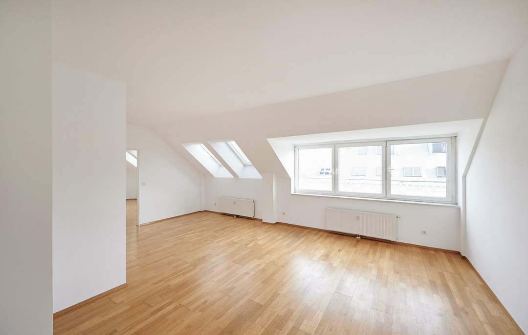 Ganz oben wohnen, ganz groß fühlen - Traumhafte 2-Zimmer-Dachgeschosswohnung