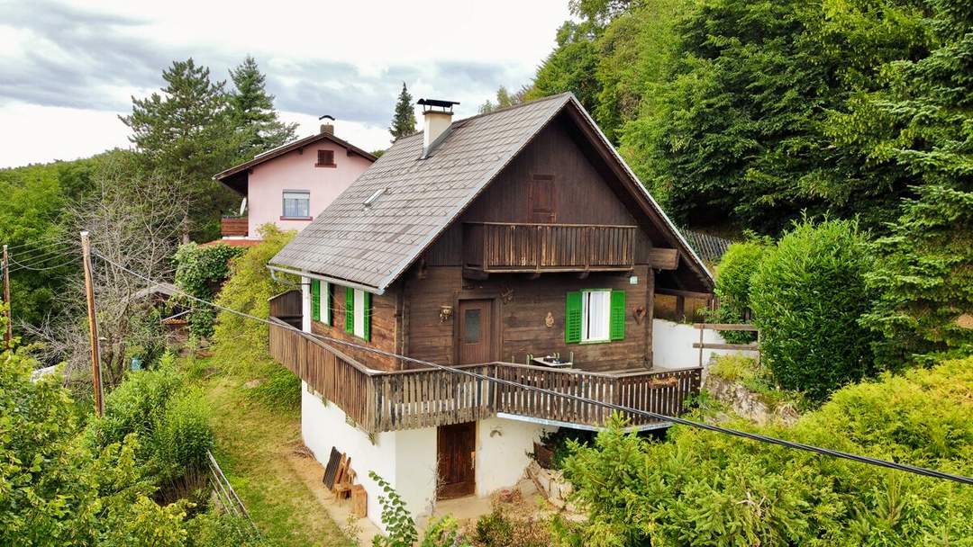 Knusperhäuschen mit Aussichtslage in Weinitzen – ein Objekt zum Verlieben auf großem Grund!