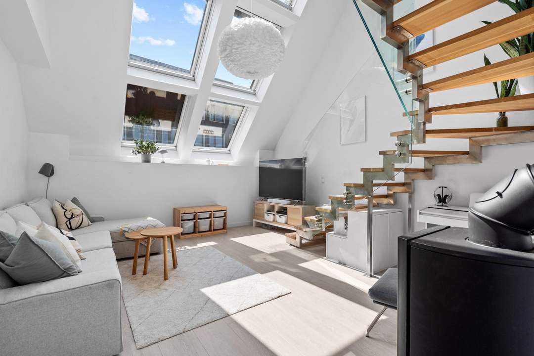Elegante 4-Zimmer Dachgeschoß-Maisonette im 3-ten Bezirk!