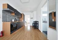 Helle 2-Zimmer Dachgeschosswohnung mit hofseitiger Terrasse | Markt- und U-Bahnnähe