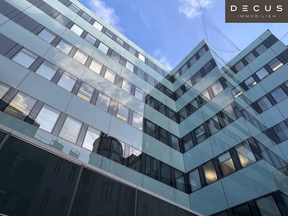 + + + Moderne Bürofläche mit Terrasse + + + in bester Lage + + + Office Center OC5 + + +