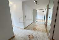 Bregenz - Zentrale Innenstadtlage, auf fast 90 m2 Wohnfläche, 3. Stock, Aussicht von 2 Balkonen auf die Dächer der Stadt.