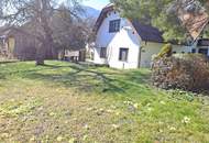 Sanierungsbedürftiges Haus mit einem schönen großen Garten