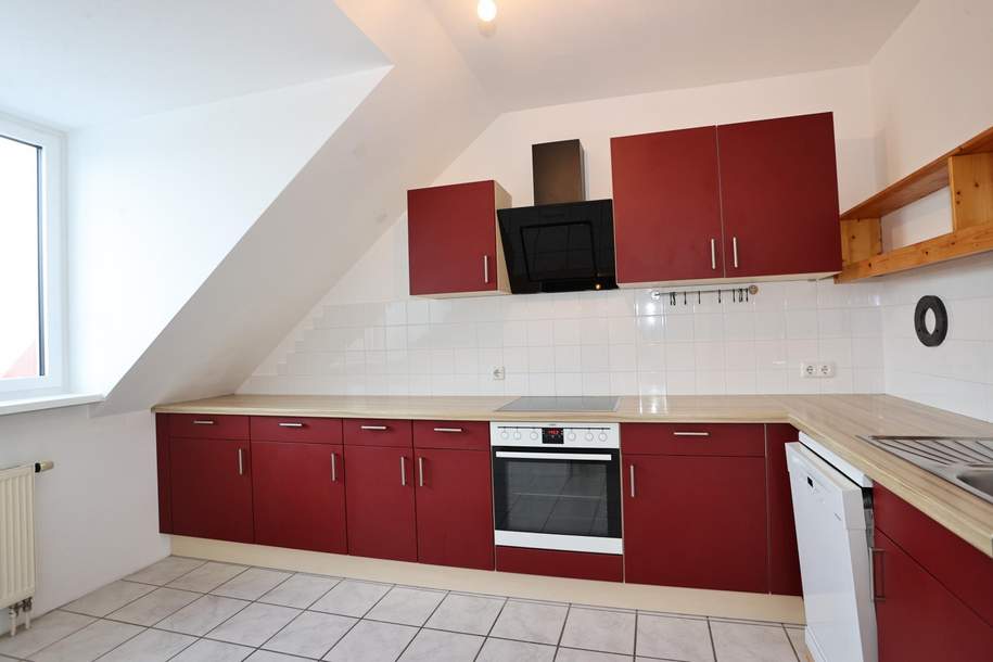 Lichtdurchflutete 4-Raum-Eigentumswohnung mit sonniger Loggia und TG-Stellplatz, Wohnung-kauf, 238.000,€, 4400 Steyr(Stadt)