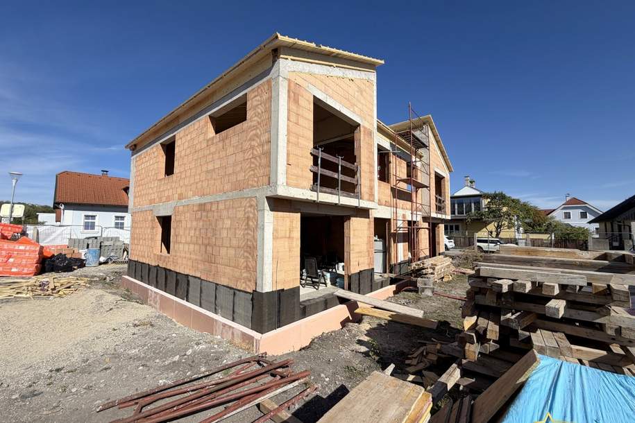 BESICHTIGUNGSMÖGLICHKEIT! LUXURIÖSES ARCHITEKTENHAUS! SWIMMING POOL, ZIEGELMASSIVBAUWEISE, KLIMAVORBEREITUNG. PROVISIONSFREI für den Käufer., Haus-kauf, 695.000,€, 2540 Baden