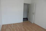 Sympathische, HOFSEITIGE 3 Zimmer Neubau Wohnung, gleich bei U4 !! - WG geeignet