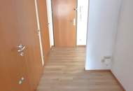 Mehr als nur Wohnen: Gemütliche 3-Zimmer-Wohnung mit Loggia, Gemeinschaftsgarten, Dachlaufbahn und Tiefgaragenstellplatz – Überzeugen Sie sich selbst bei einer Besichtigung!