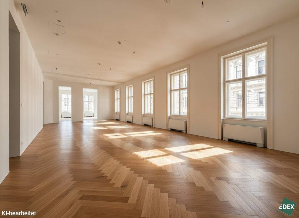 Erstbezug nach Sanierung – Repräsentatives Altbau-Büro nahe Rathaus mit Terrasse