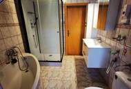 SCHWECHAT: PROVISIONSFREIE WOHNUNG IM DACHGESCHOSS