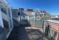 ERSTBEZUG - 4 Zimmer DG Wohnung mit Freifläche