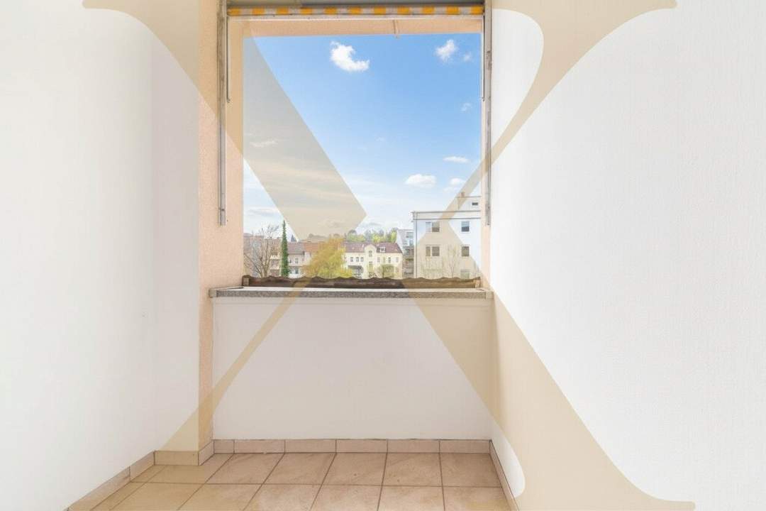 Modernisierte 3,5-Zimmer-Wohnung mit Loggia im Stadtzentrum von Linz zu vermieten!