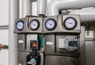 RESIDIEREN BEIM ROTEN BERG II GARAGE II SAUNA II NEUE PV-ANLAGE II 6 ZIMMER II 4 BÄDER II 54m² WOHNZIMMER MIT KAMIN II 2 TERRASSEN II BALKON II GARTEN II GROSSER KELLER