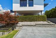 Wohnrarität in Mieming! Modernes Zweifamilienhaus mit Pool, Garten &amp; Panoramablick in Bestlage