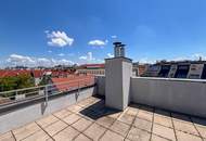 Helle Dachgeschosswohnung mit 3 Schlafzimmern, Kamin &amp; Dachterrasse