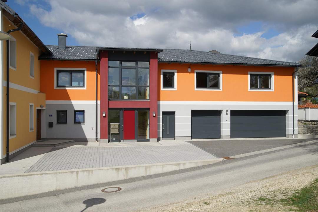Büro im OG im Ortszentrum
